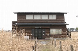 大潟草原鳥獣保護区　野鳥観測ステーション