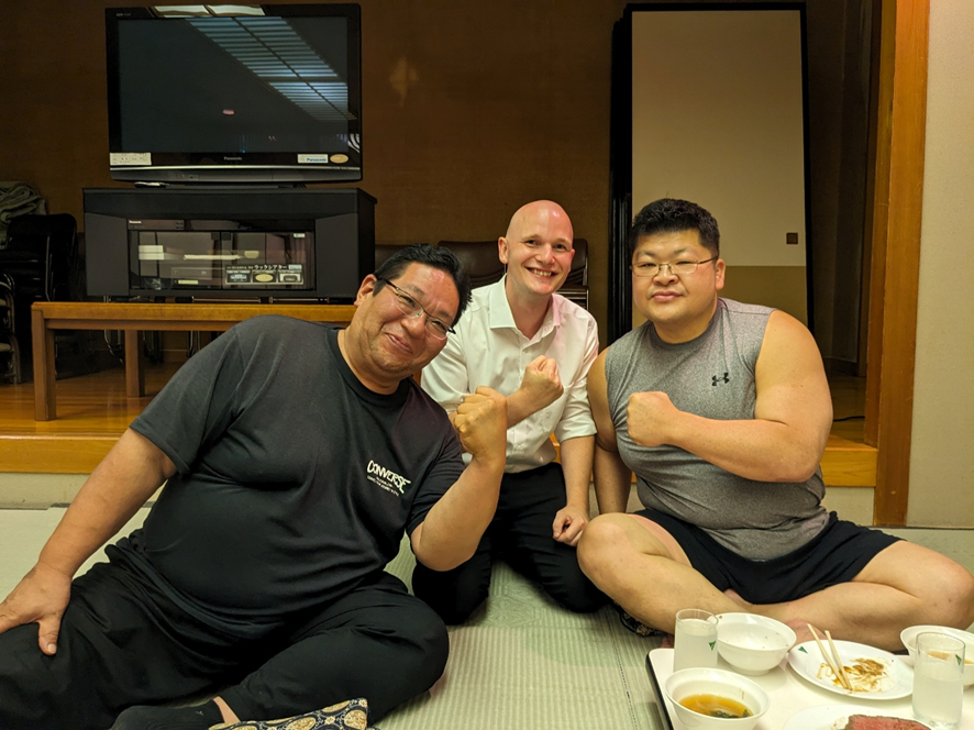 Ideal body weight 150 kg and 180+cm